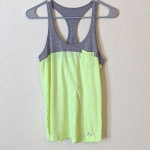 two-toned under armour tank
